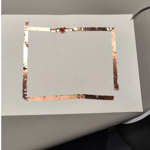 This is the circuit I made at the very beginning, mainly to test the conductivity of copper foil.